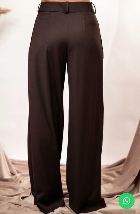 Vand pantaloni palazzo si corset cu detalii argintii!