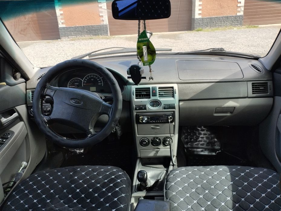 Продам живую Приору.