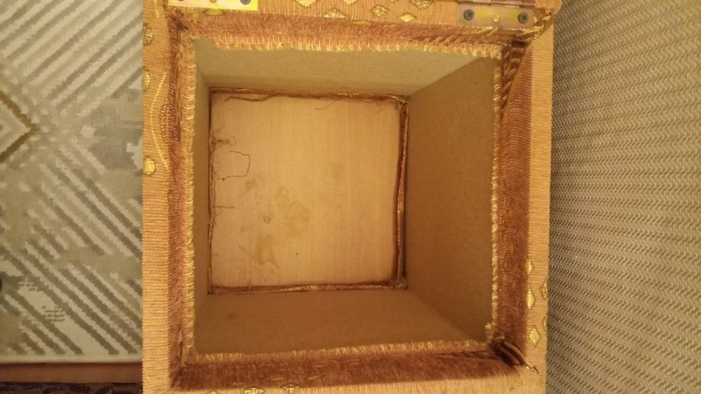 Продаю пуф с ящиком