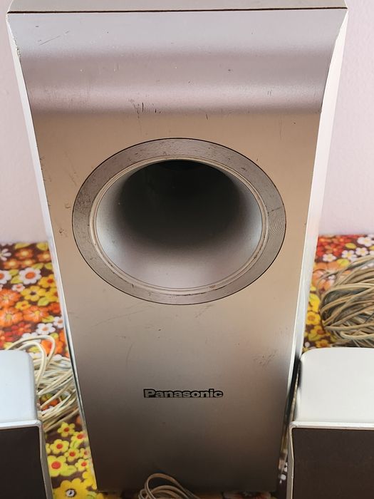 Sistem audio 5+1 Panasonic, 55 W.