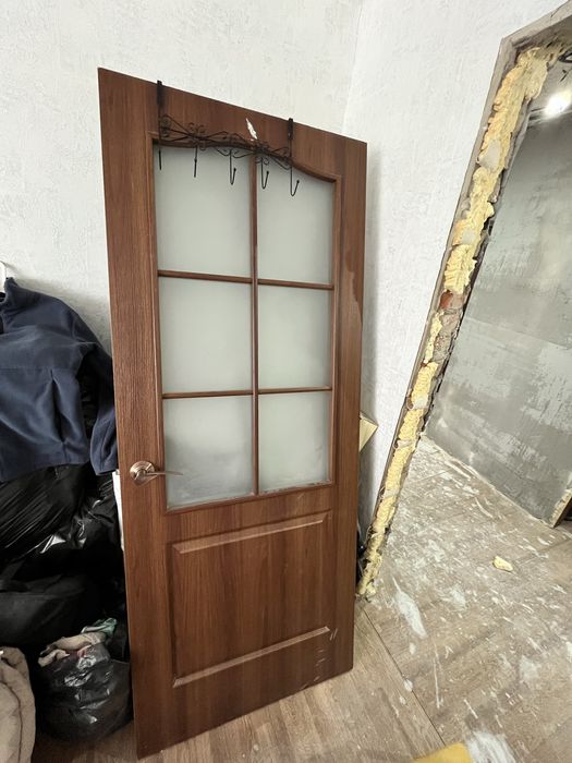 Продам межкомнатную дверь