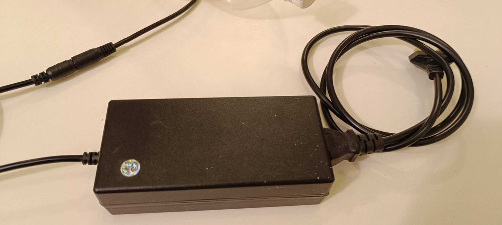 Лед лента 3m и адаптер 80W