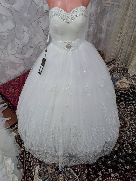 Келин куйлаклар российский келишилган арзон нархда сотлади холати яхши