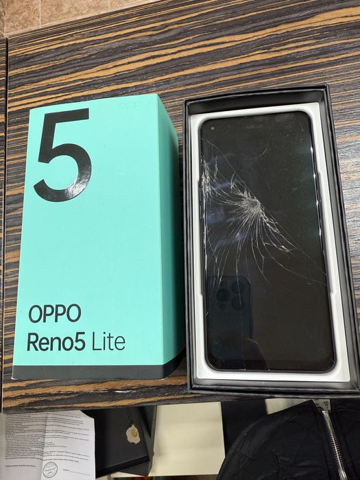 Oppo reno 5 lite