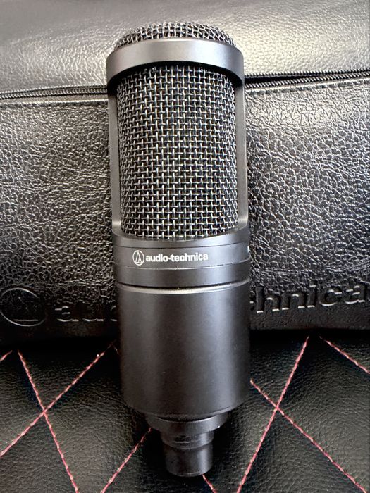 Microfon studio XLR Audio-Technica AT2020 + Husă transport originală (Stare impecabilă)