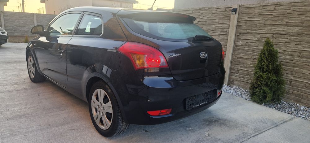 Se vinde Fără schimburi sau variante kia cee.d 2008 benzina