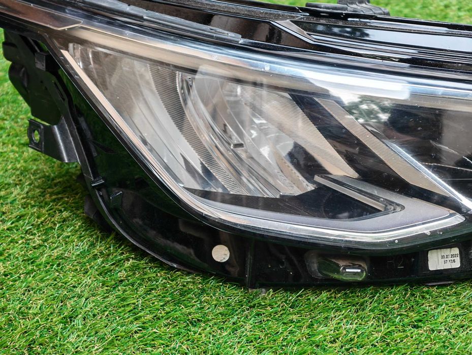 Фар за VW Golf 8 Full LED / ВФ Голф 8 Фул Лед