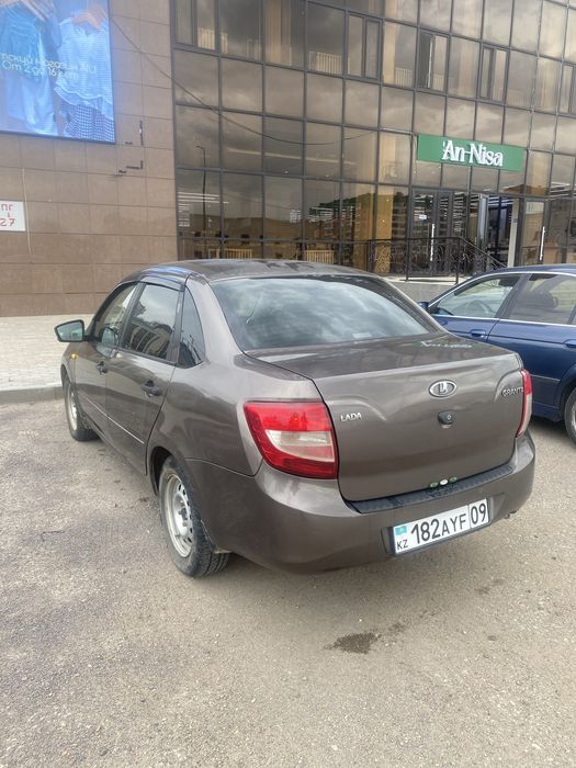 Срочно продаю машину