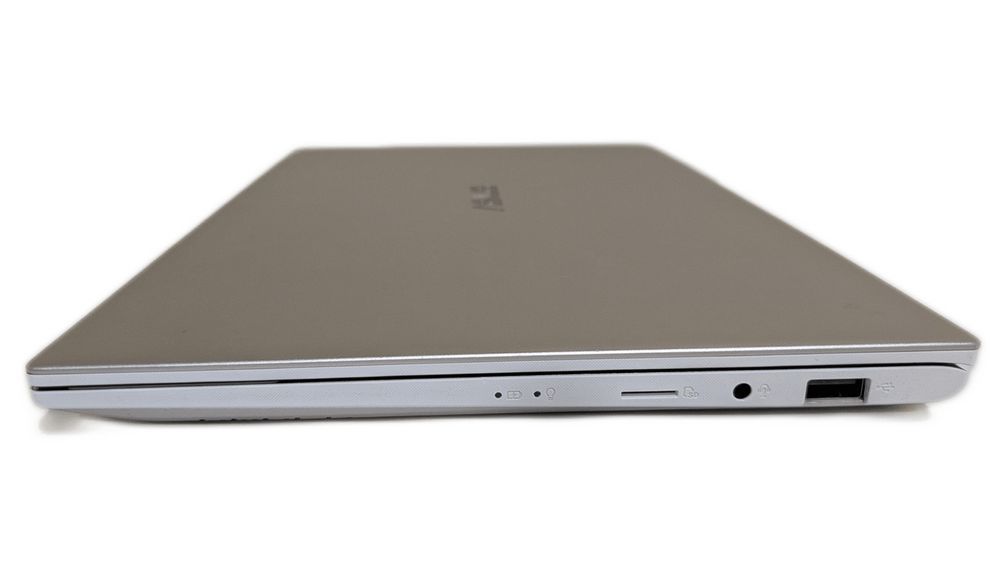 Asus VivoBook S13 13.3" 1920x1080 i5-8265U 8GB 256GB SSD НОВА БАТЕРИЯ