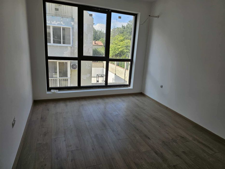 Продава се Двустаен апартамент в Варна, Бриз - 62 кв.м за 1398 €/кв.м - Снимка #5