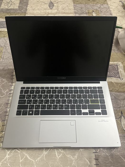 Asus Vivobook в отличном состояний