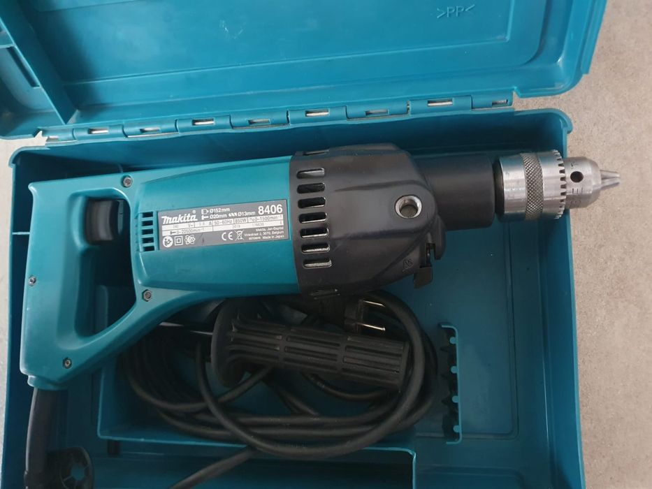 Bormasina Makita 8406