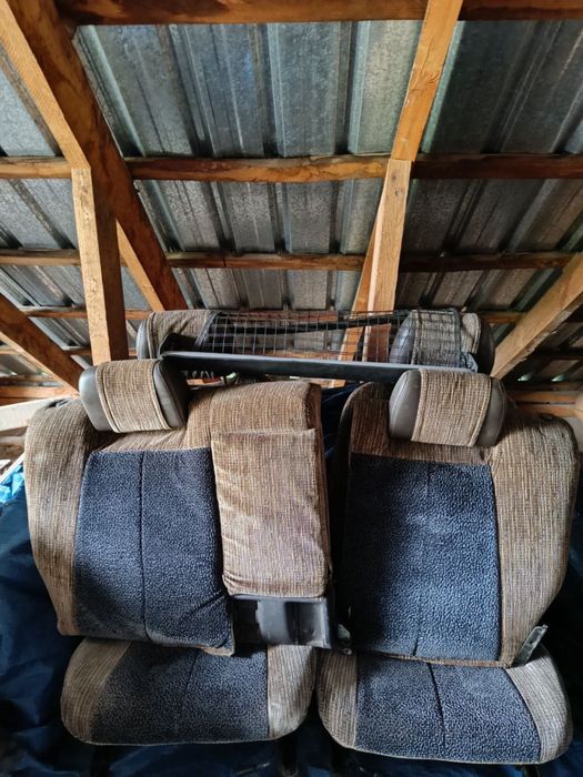 Сиденья Subaru Grand Wagon