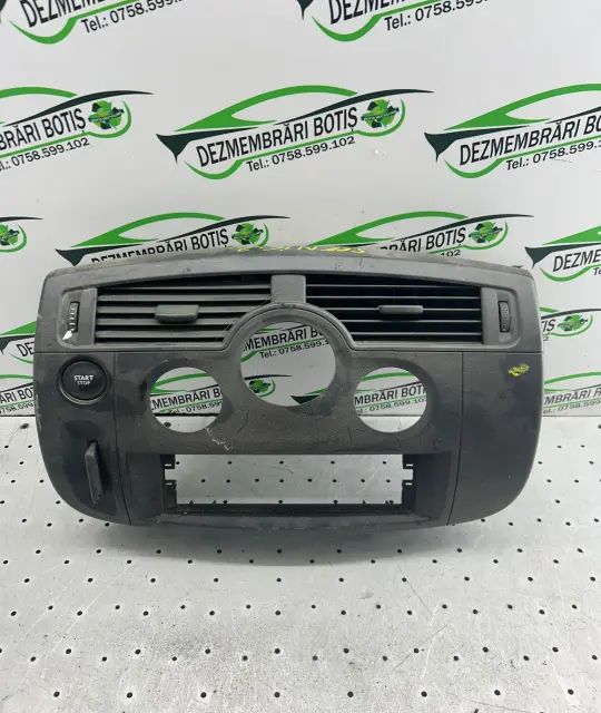 Consola centrala Renault Scenic 2004 1.9 dCi MT (120 hp)