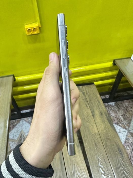 Samsung S24 ultra 12/256