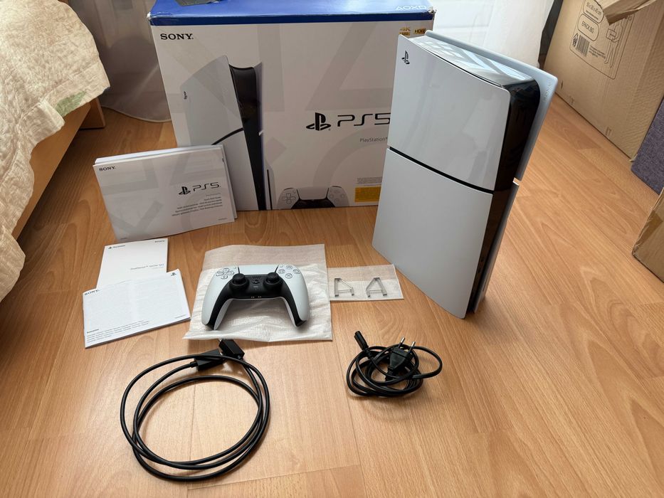 PlayStation 5 Slim 1TB + Disk Drive + 2 игри | Отличен комплект Sony | Mortal Kombat RDR