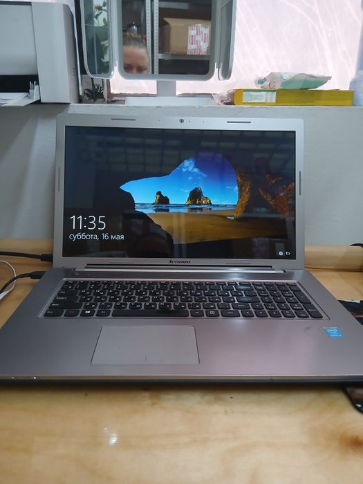 Lenovo ноутбук продам