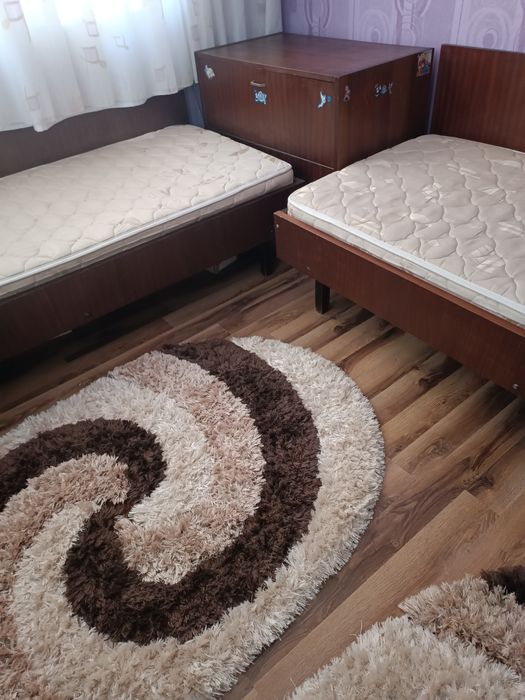 Ъглови легла с матраци и ракла