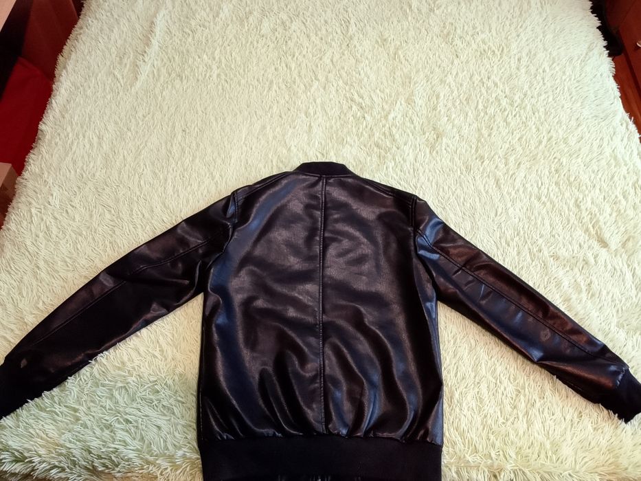 Бомбер экокожа новый