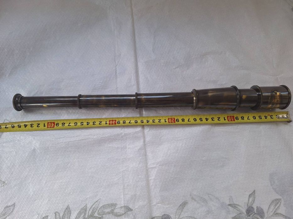 Бронзов далекоглед,  телескоп с античен дизайн