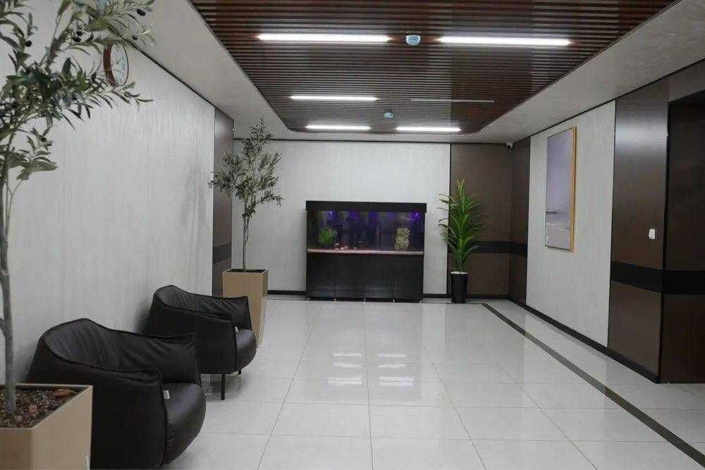 Инвестиционное здание у метро Беруний, 10 000 м² с доходом