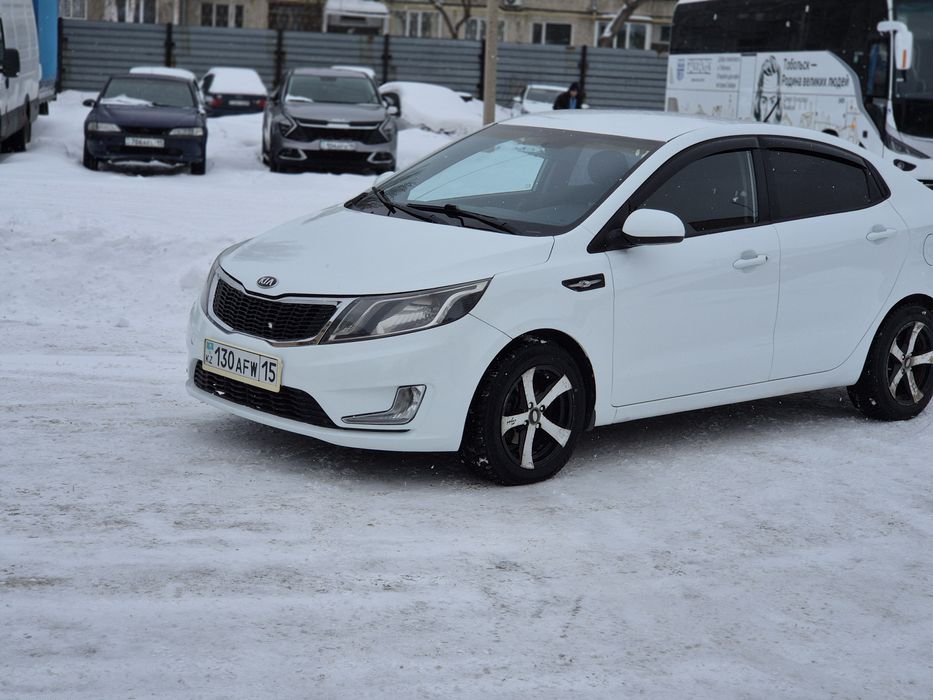 Продам срочно киа рио