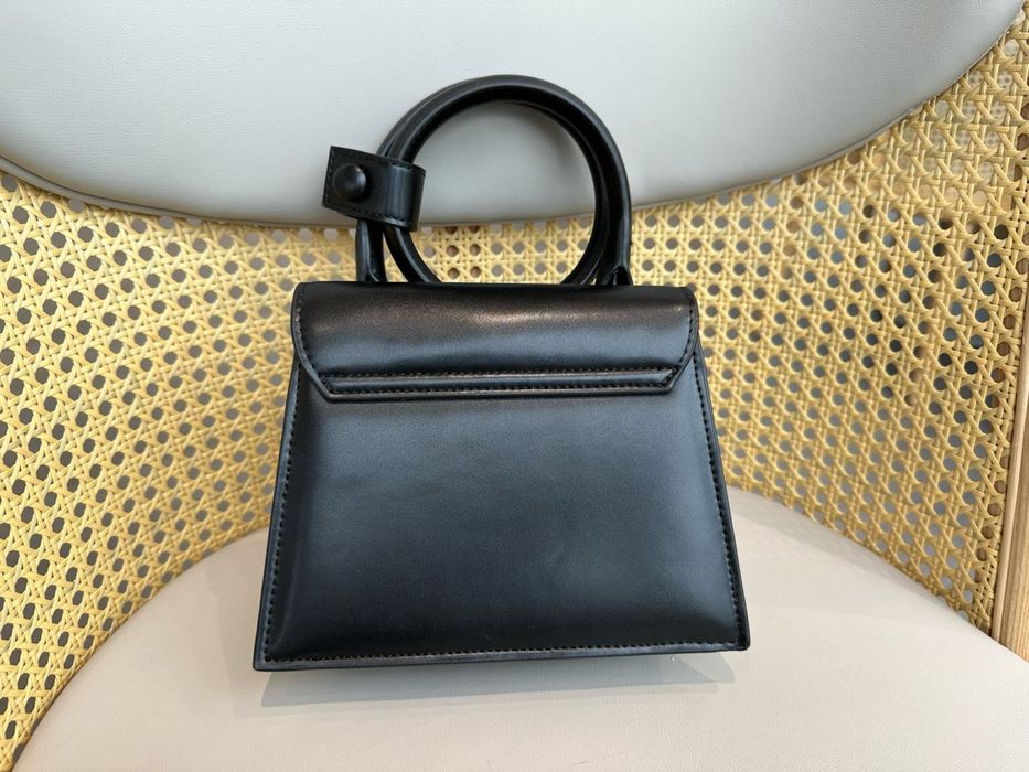 Jacquemus Le Chiquito The Knot мини чанти - Чисто нови | Оригинални