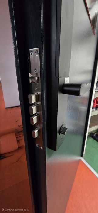 Lacatus usi NON STOP Montaj YALE smart deblocari usi metalice  Montaj