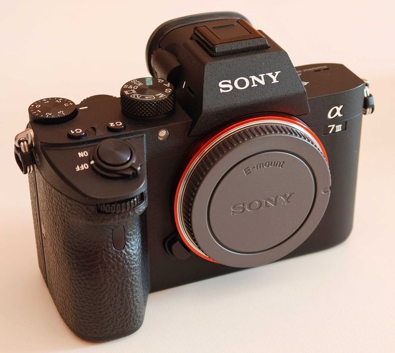 Sony A7III - ca nou