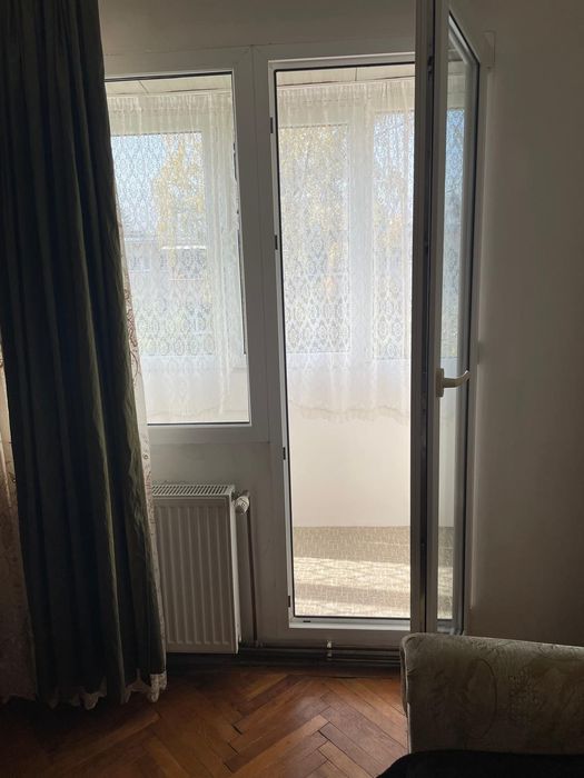 Proprietar ofer apartament pentru inchiriere