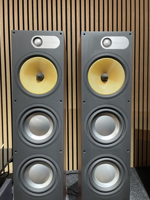 Boxe bowers wilkins 683