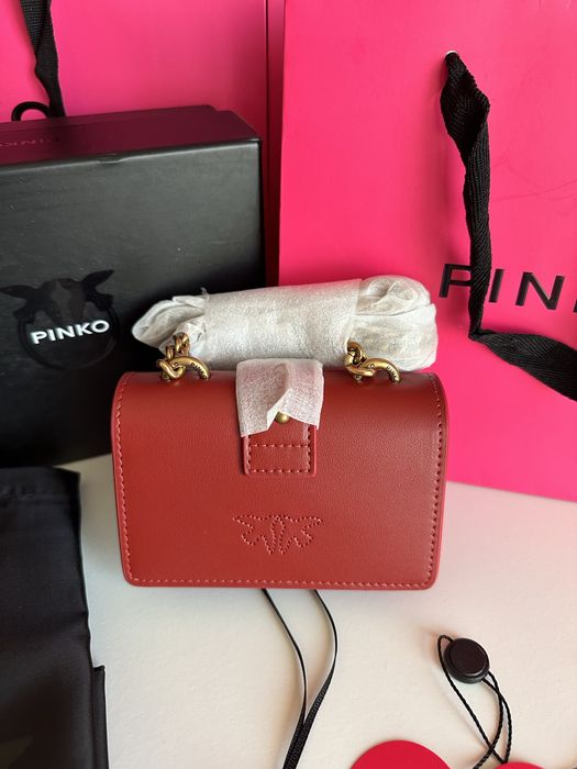 Оригинална чанта Pinko micro model в червен цвят