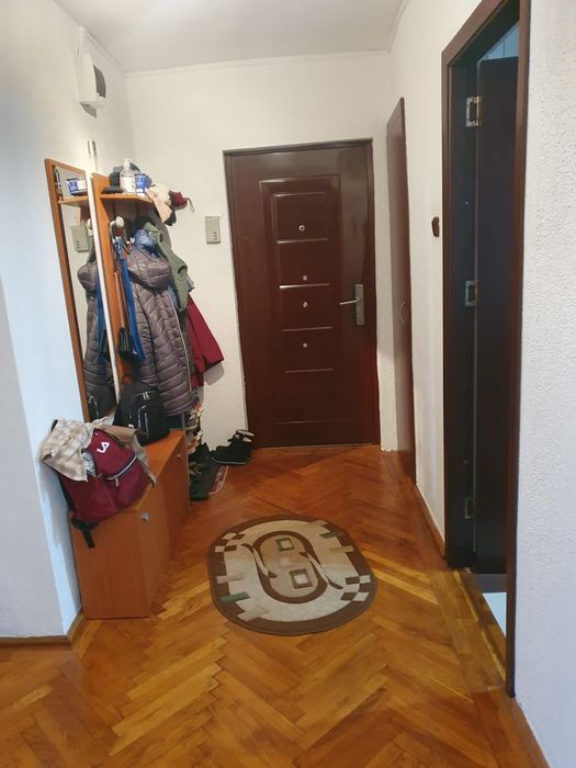Inchiriere apartament 3 camere zona ultracentrala buzau etaj 1/4