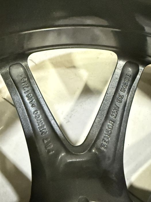 Tesla model 3 диски калпак