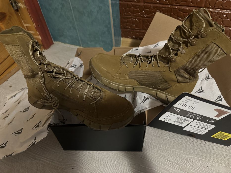 OAKLEY Light Assault Boot II