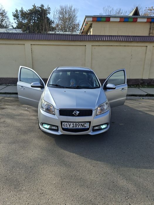 Продается нексия 3