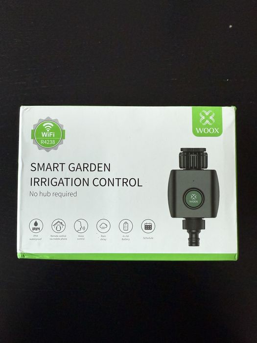 Sistem de irigare automat wireless pentru 10 ghivece