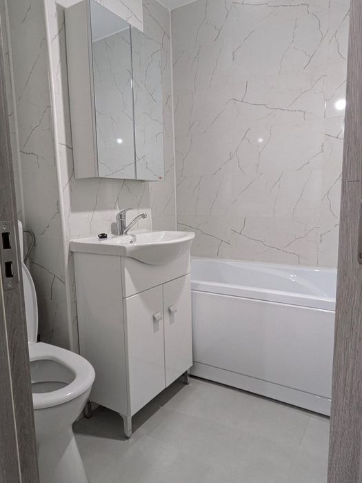 Apartament 2 camere decomandat.  Complet renovat