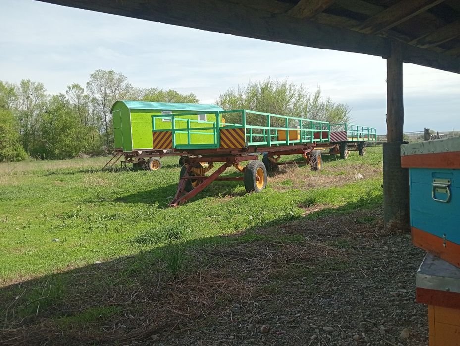 Продам пчела прицеп