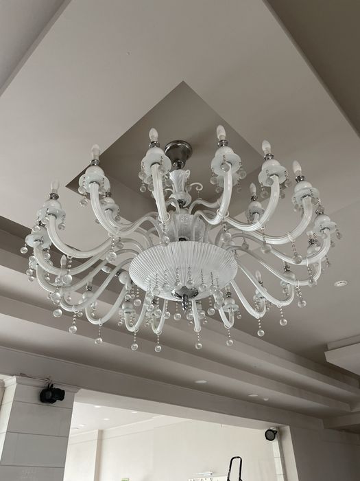 Люстры для зала 6шт