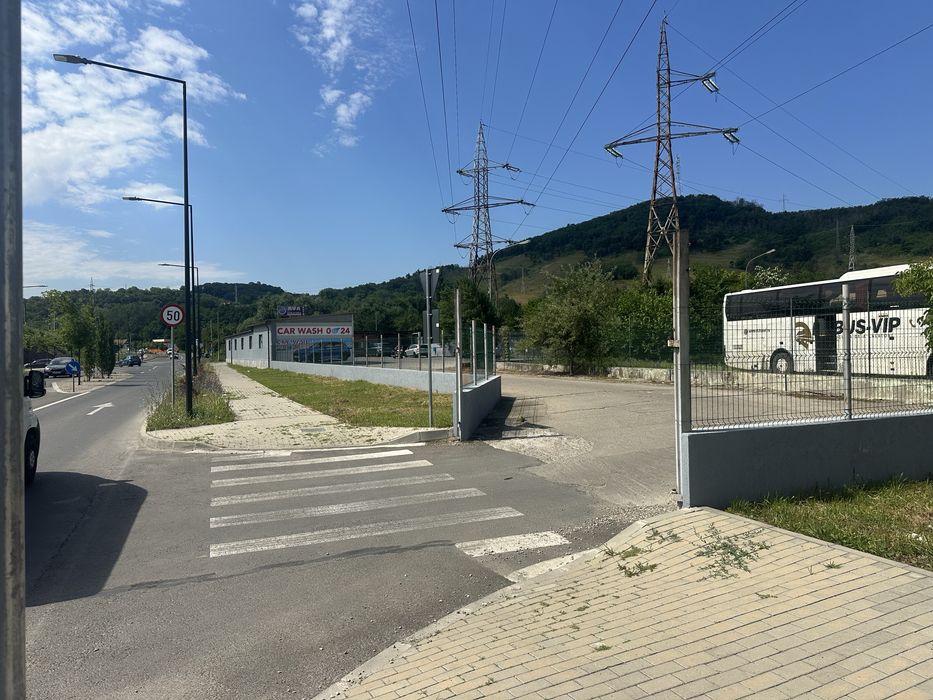 Teren cu constructii!