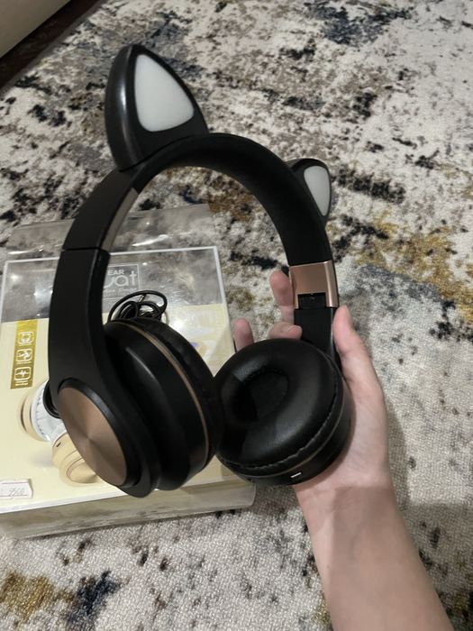 наушники с кошачьими ушками