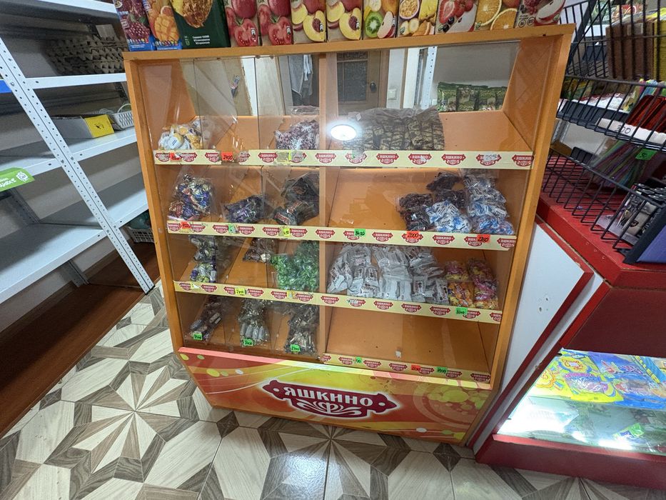 Продам все для магазина