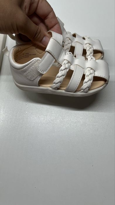 Детски санадали H&M