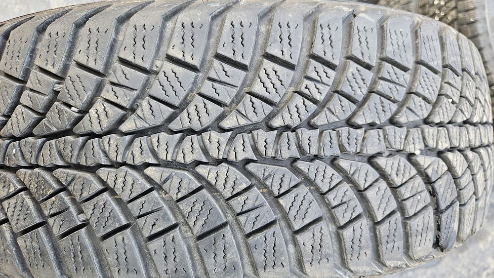 2бр като нови гуми 205 55 17 кумхо