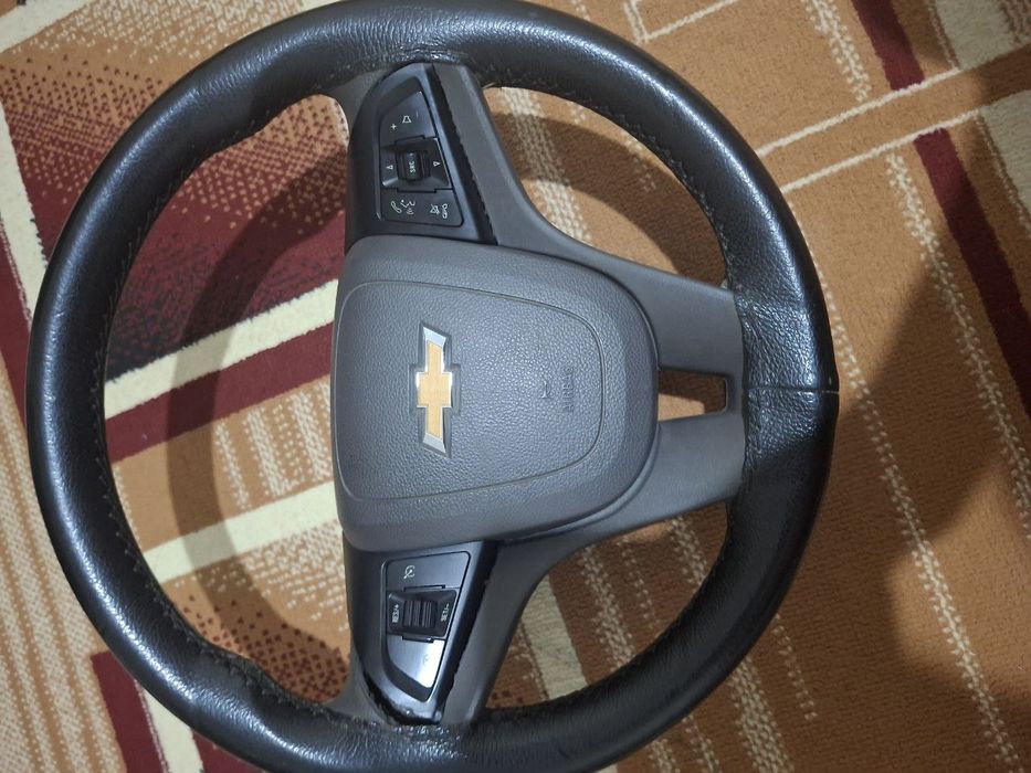 Руль от кобальт с рулевыми кнопка