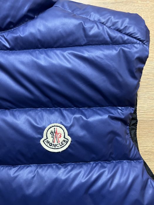 Moncler пухен елек размер М