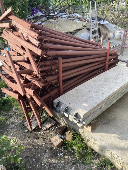 Popi metalici de constructi