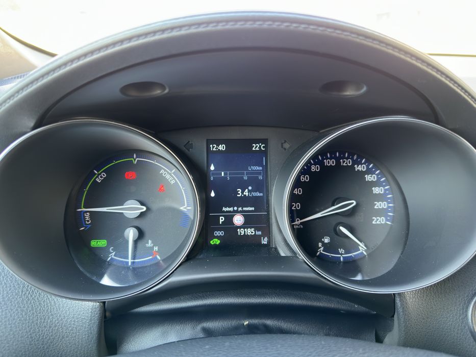 Toyota c-hr 2023 1.8L hybrid echipare Cult