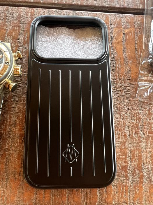 Кейс за iphone 17pro